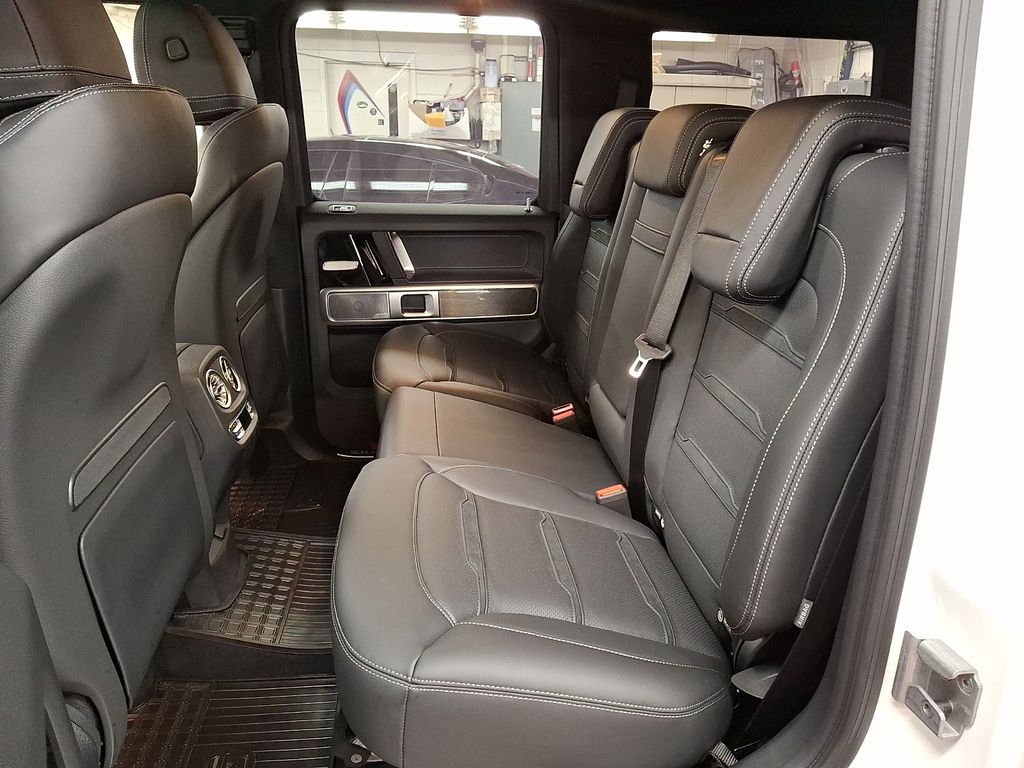Thumbnail: 2025 Mercedes-Benz G-Class - 7