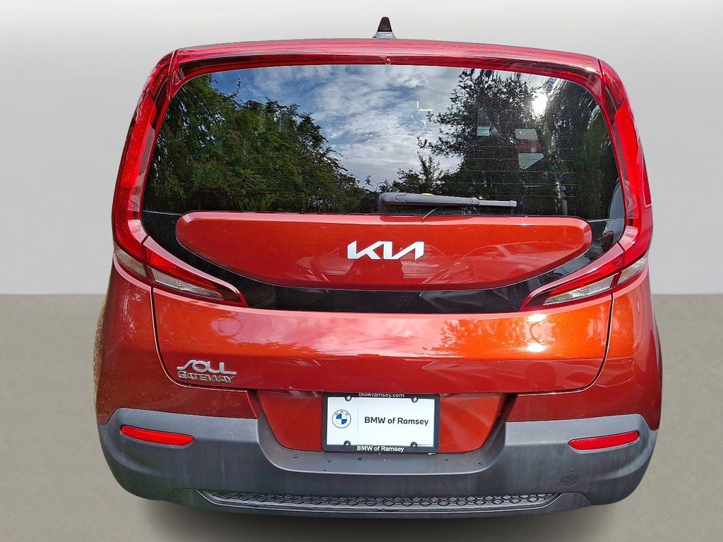Thumbnail: 2022 Kia Soul - 5