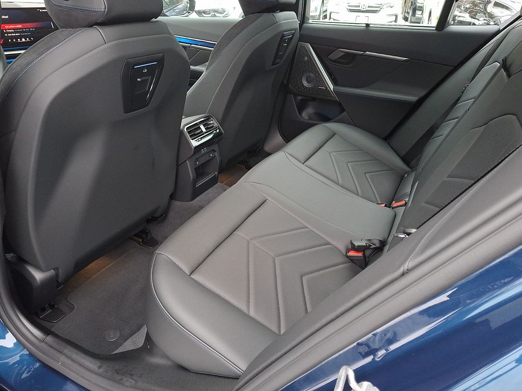 Thumbnail: 2025 BMW i5 - 8