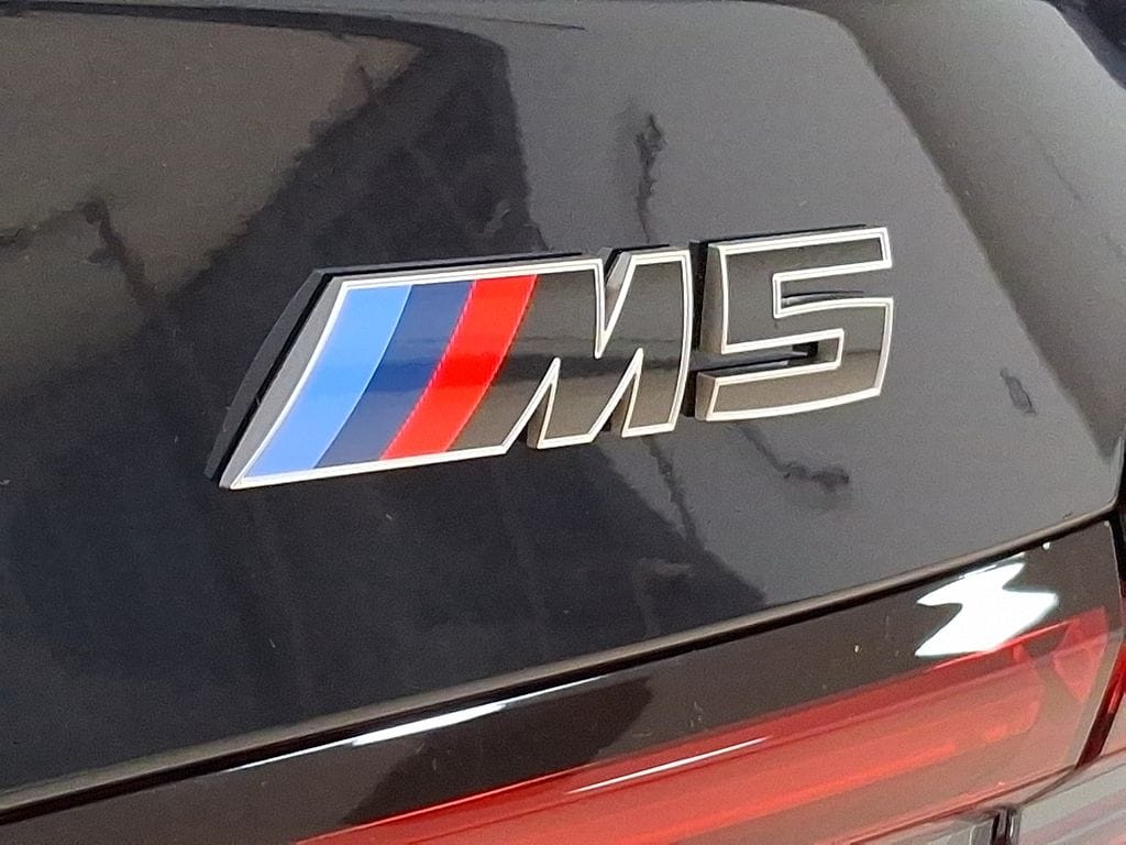 Thumbnail: 2026 BMW M5 - 7