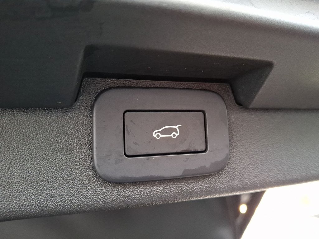 Thumbnail: 2025 Land Rover Discovery - 27