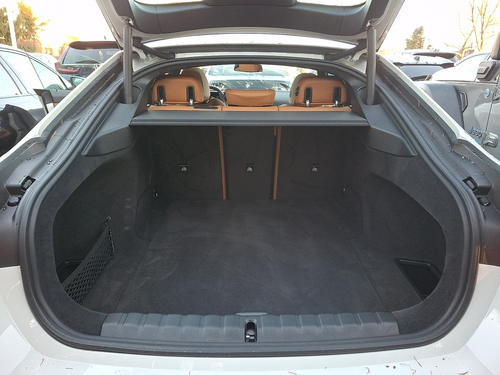 Thumbnail: 2025 BMW i4 - 27