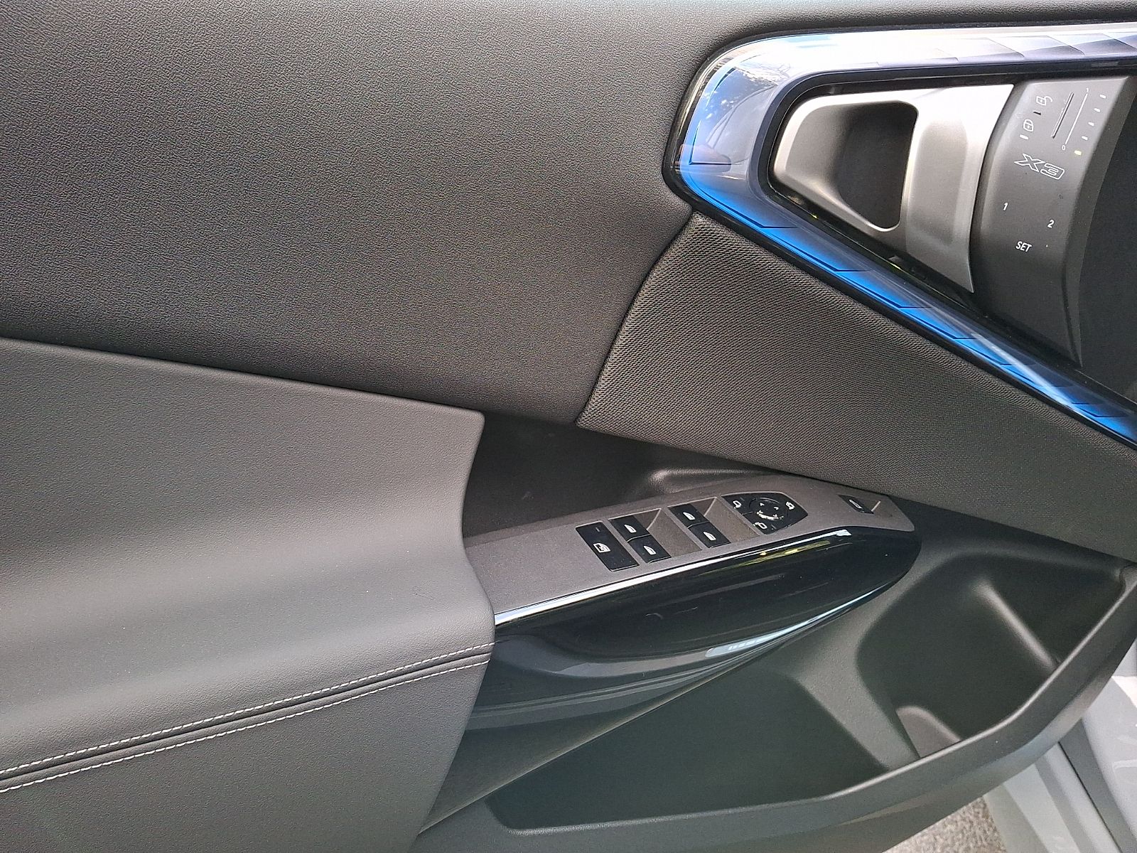 Thumbnail: 2026 BMW X3 - 8