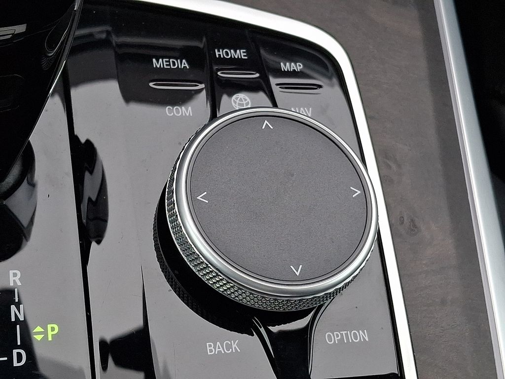 Thumbnail: 2023 BMW X5 - 21