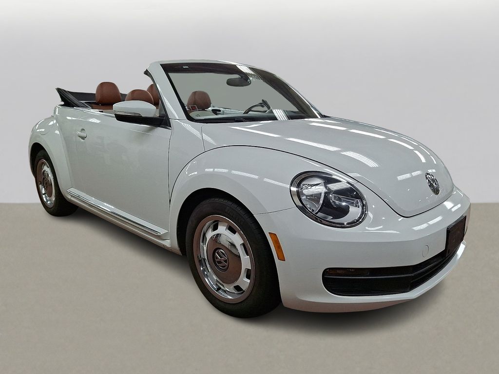 Thumbnail: 2015 Volkswagen Beetle - 3