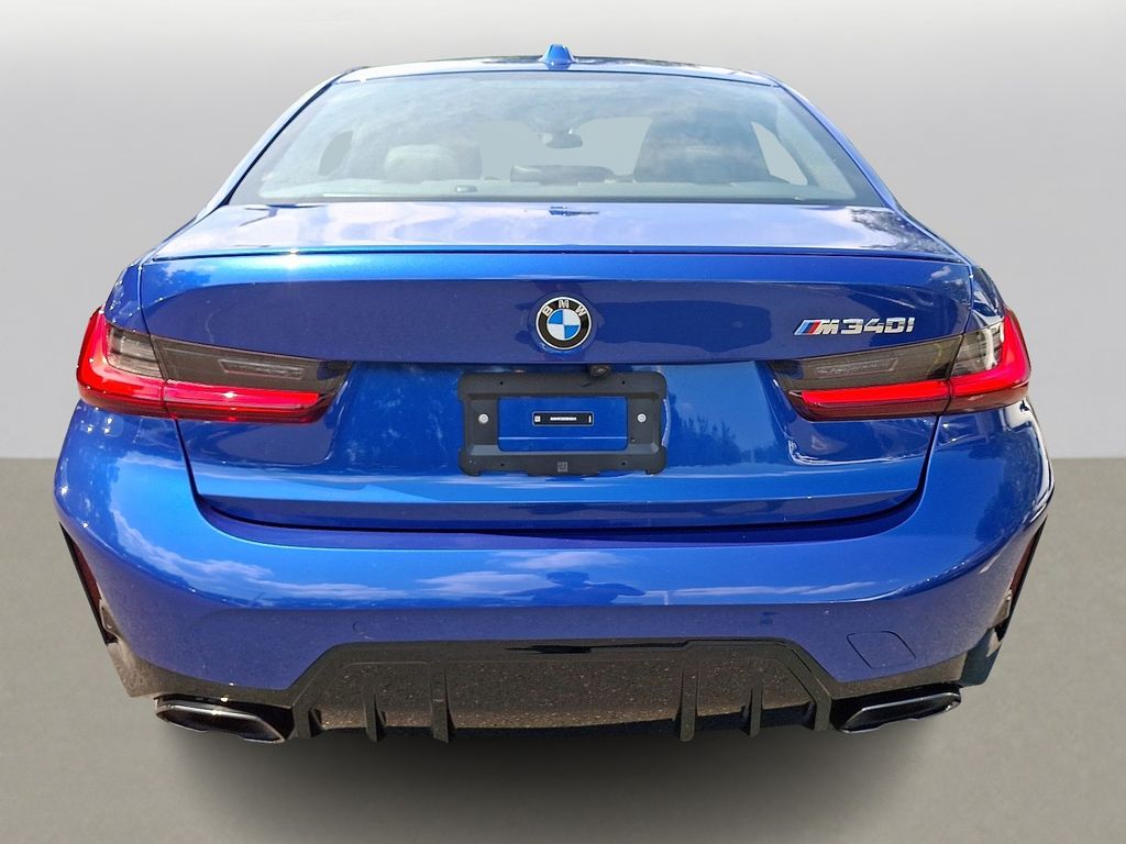 Thumbnail: 2024 BMW 3 Series - 5