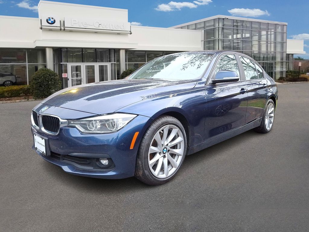 Thumbnail: 2018 BMW 3 Series - 1