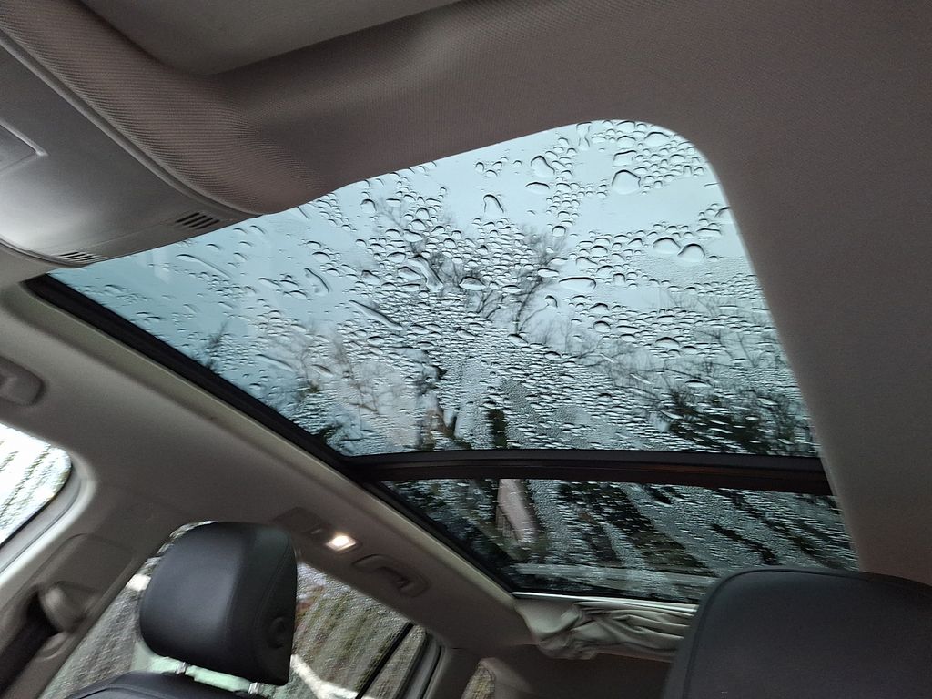 Thumbnail: 2019 Volkswagen Tiguan - 12