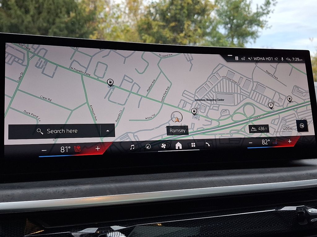 Thumbnail: 2024 BMW X7 - 15