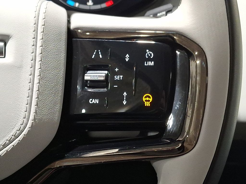 Thumbnail: 2023 Land Rover Range Rover Sport - 18