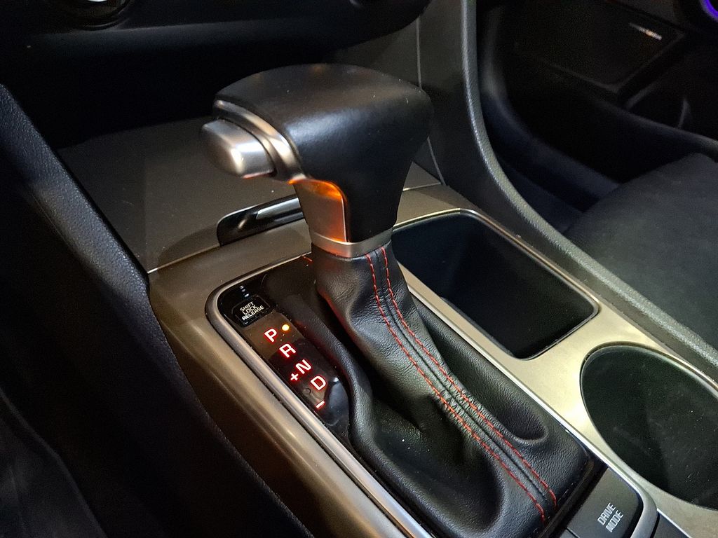 Thumbnail: 2019 Kia Optima - 14