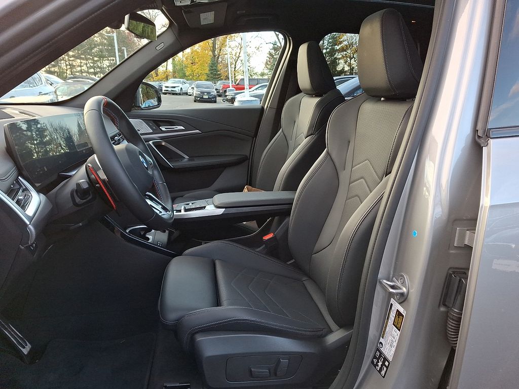 Thumbnail: 2024 BMW X1 - 11