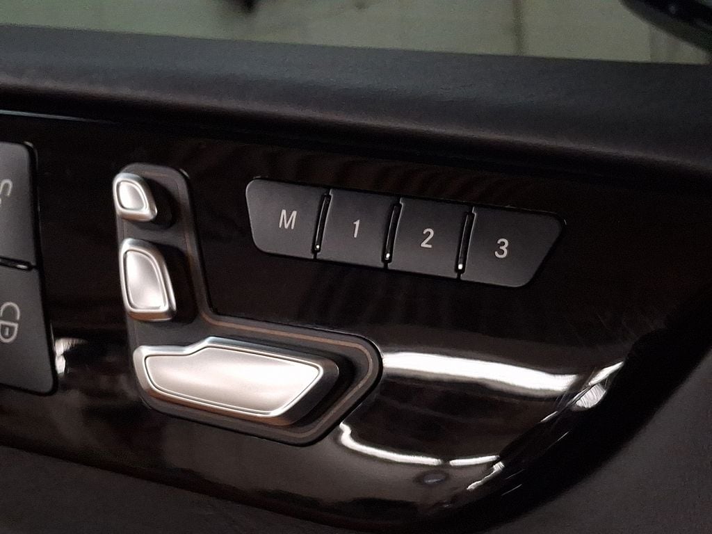 Thumbnail: 2019 Mercedes-Benz GL-Class - 25