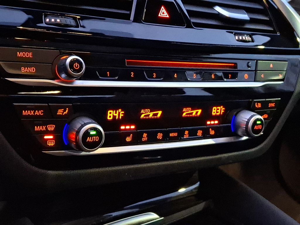 Thumbnail: 2018 BMW 5 Series - 12