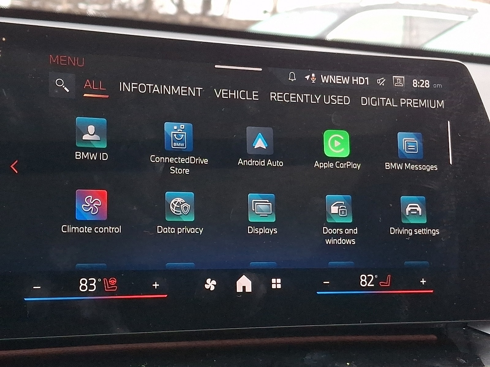 Thumbnail: 2025 BMW X1 - 14