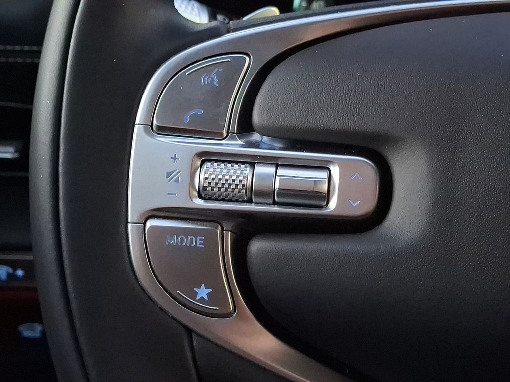 Thumbnail: 2023 Genesis GV80 - 18