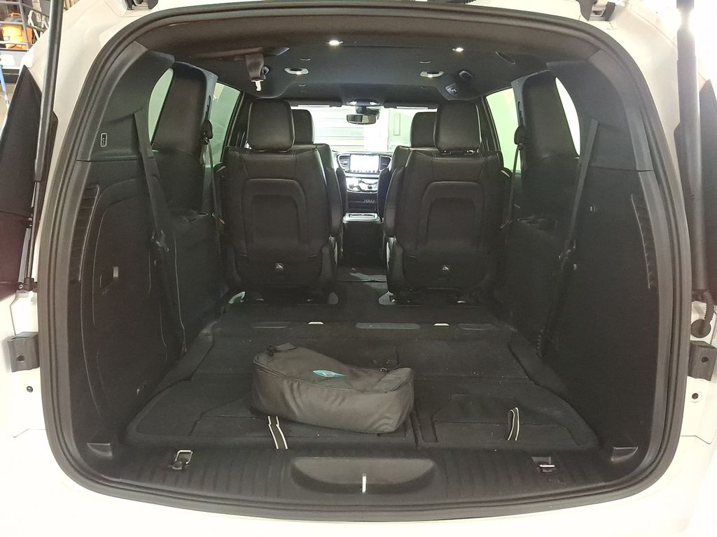 Thumbnail: 2024 Chrysler Pacifica - 25