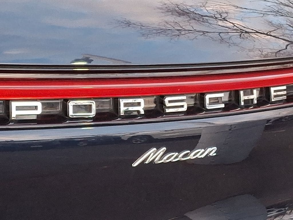 Thumbnail: 2022 Porsche Macan - 29