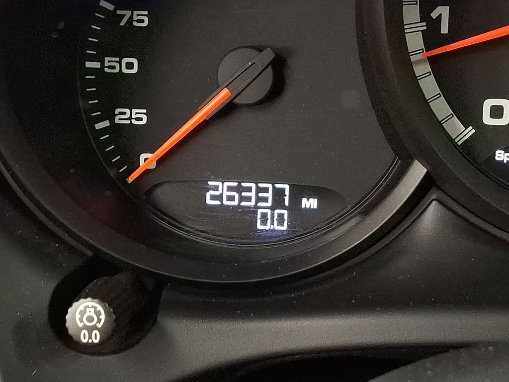 Thumbnail: 2021 Porsche Macan - 14