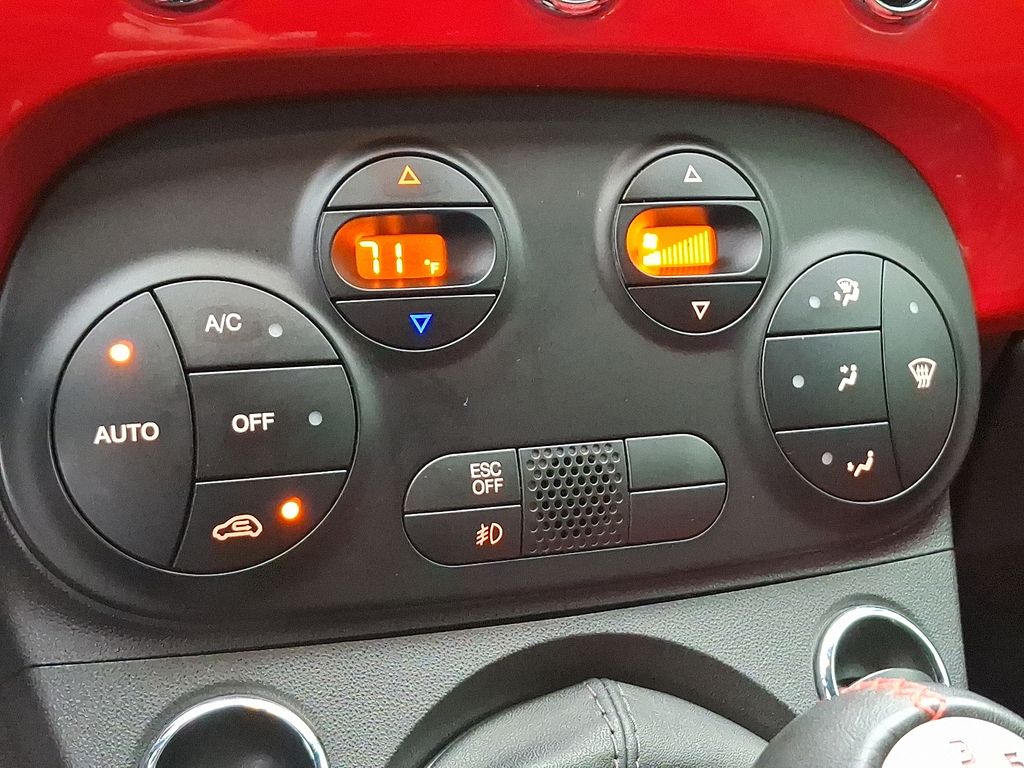 Thumbnail: 2012 Fiat 500 - 13
