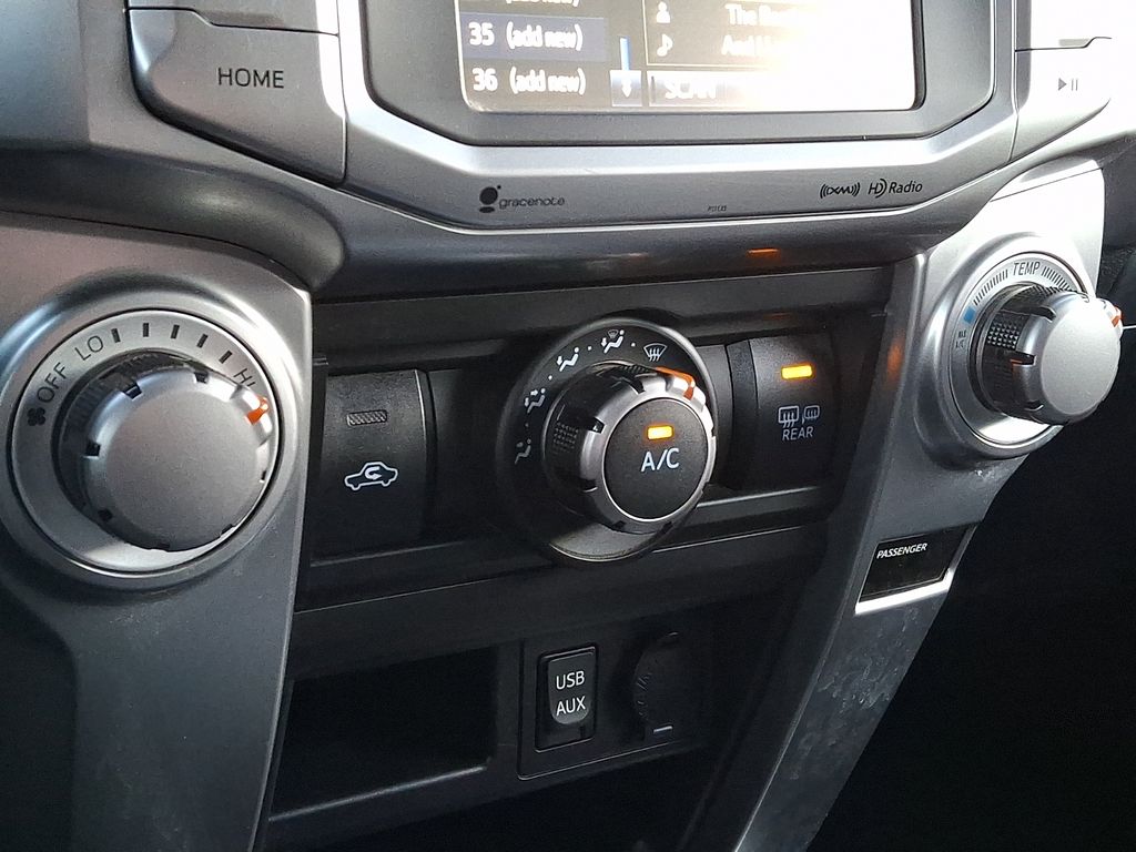 Thumbnail: 2017 Toyota 4Runner - 13