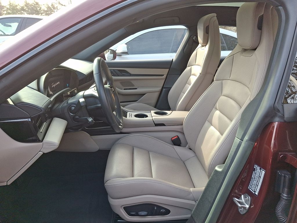 Thumbnail: 2023 Porsche Taycan - 10