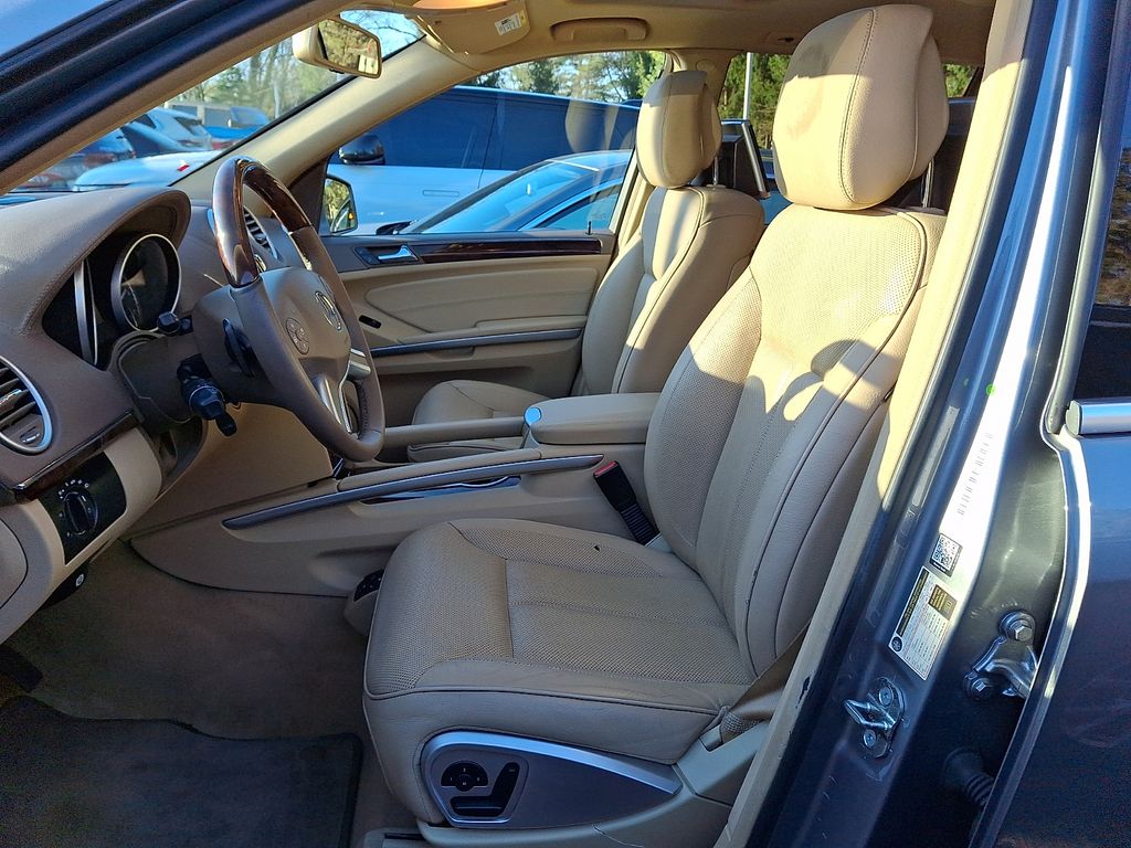 Thumbnail: 2011 Mercedes-Benz GL-Class - 10