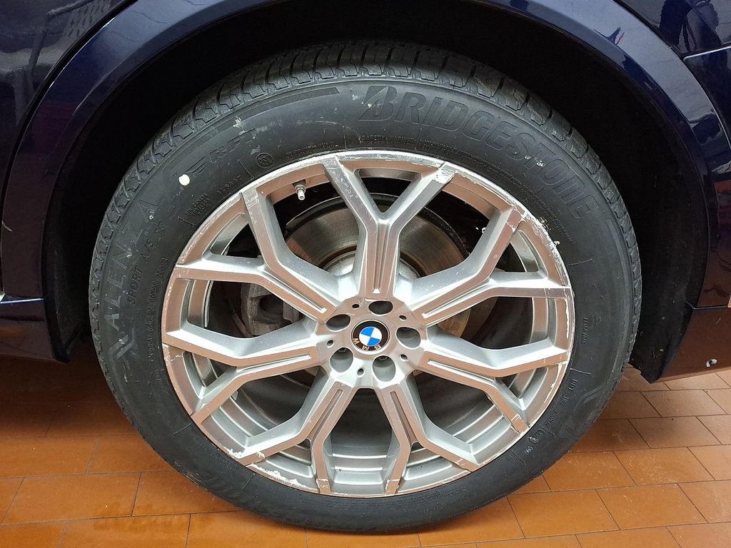 Thumbnail: 2023 BMW X7 - 6