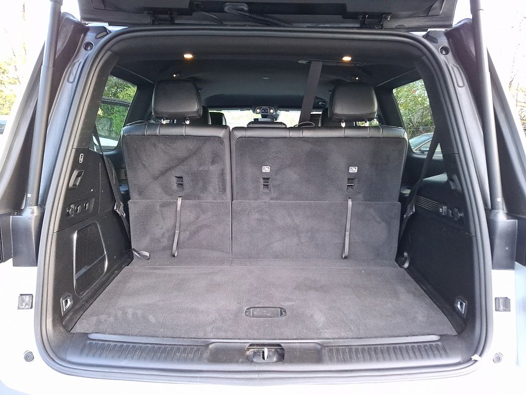 Thumbnail: 2024 Jeep Wagoneer - 26