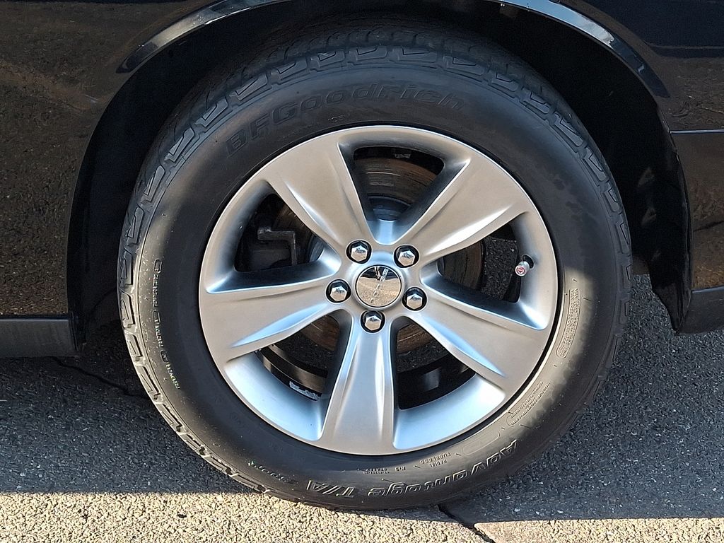 Thumbnail: 2015 Dodge Challenger - 7