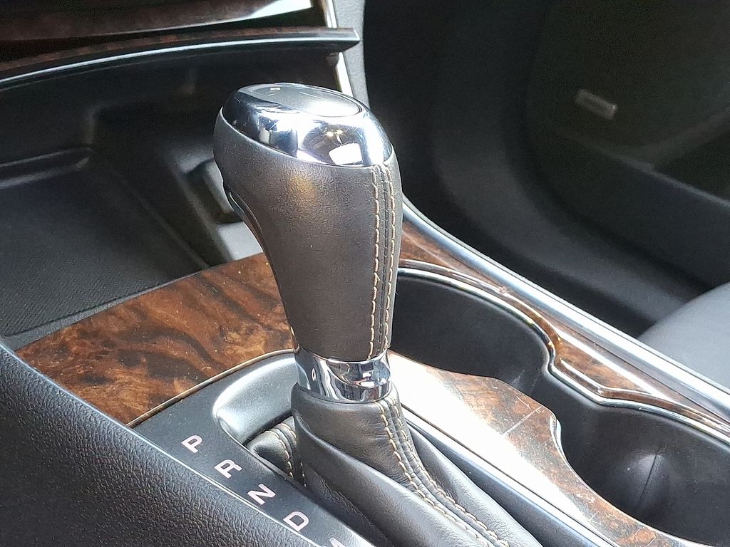 Thumbnail: 2014 Chevrolet Impala - 13