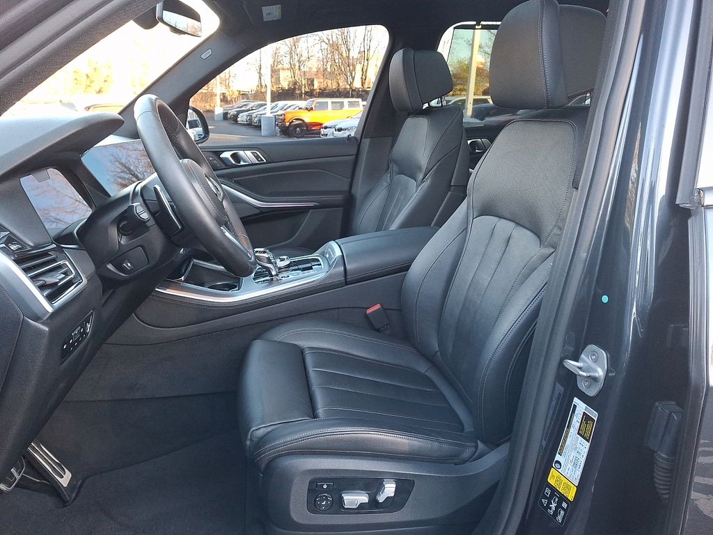 Thumbnail: 2019 BMW X5 - 10