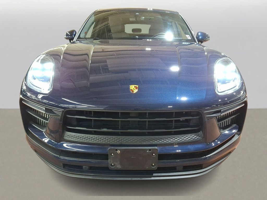 Thumbnail: 2022 Porsche Macan - 2