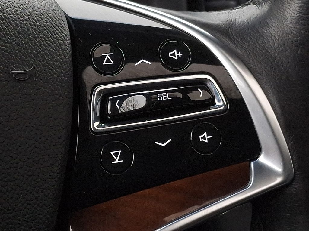 Thumbnail: 2018 Cadillac Escalade - 20