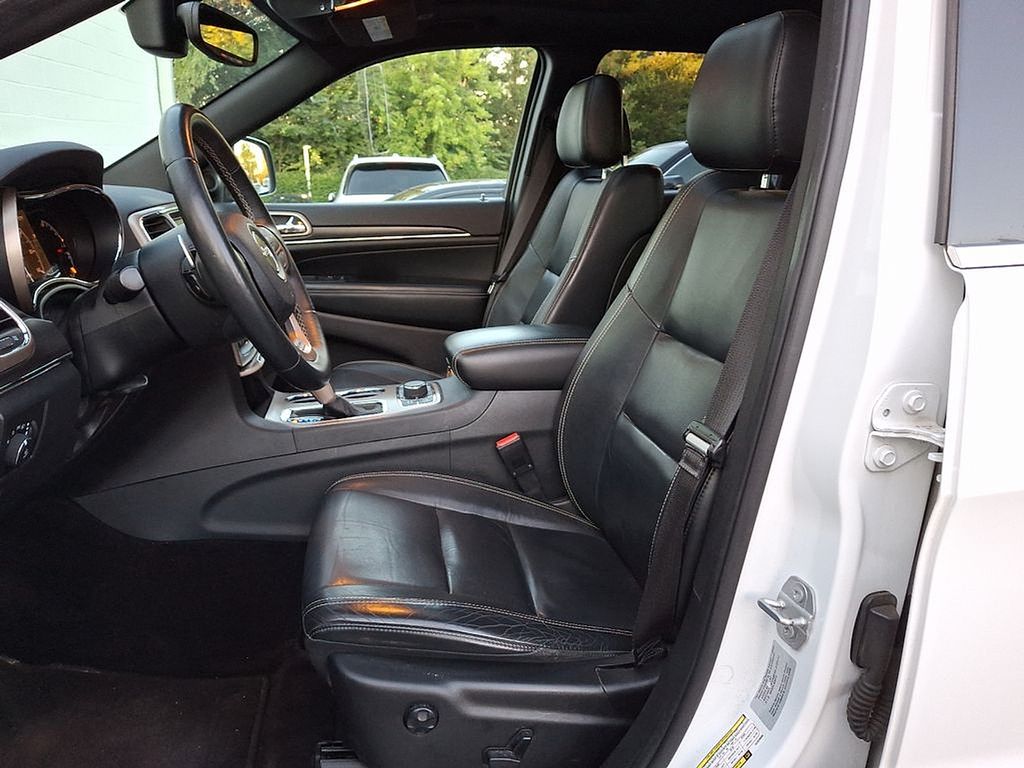 Thumbnail: 2017 Jeep Grand Cherokee - 10