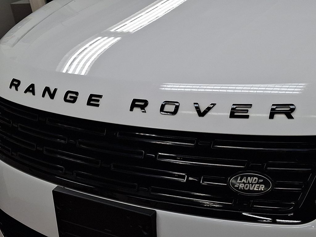 Thumbnail: 2023 Land Rover Range Rover Sport - 30