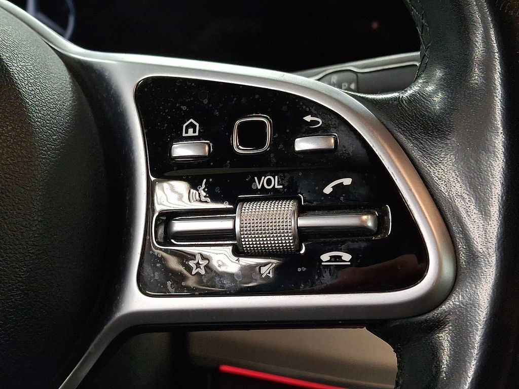 Thumbnail: 2020 Mercedes-Benz GLE - 17