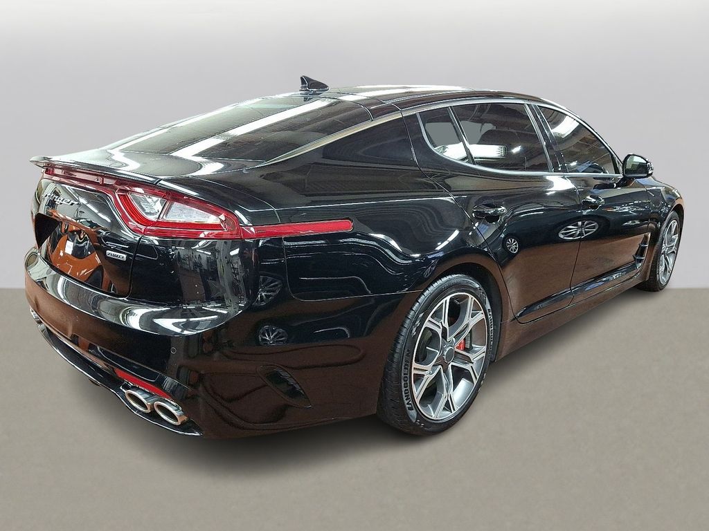 Thumbnail: 2019 Kia Stinger - 4