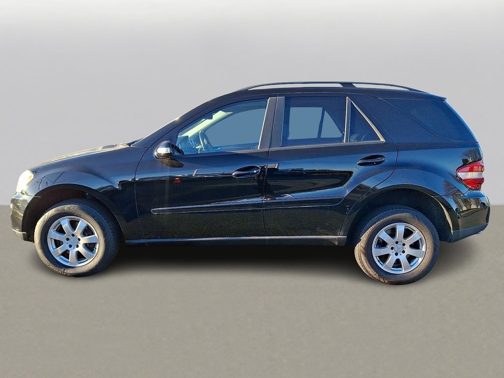 Thumbnail: 2006 Mercedes-Benz M-Class - 5