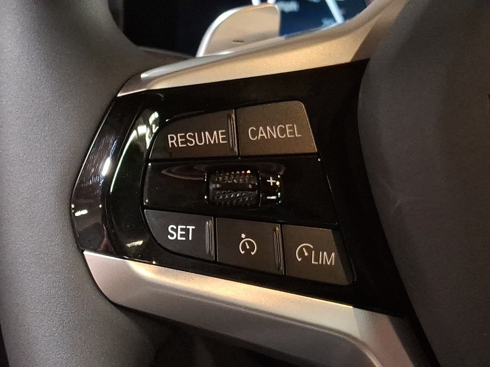 Thumbnail: 2025 BMW 4 Series - 16