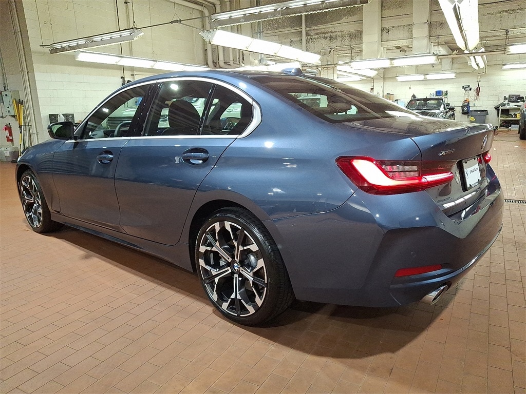 Thumbnail: 2025 BMW 3 Series - 6