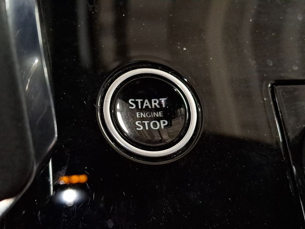 Thumbnail: 2023 Land Rover Range Rover Sport - 19