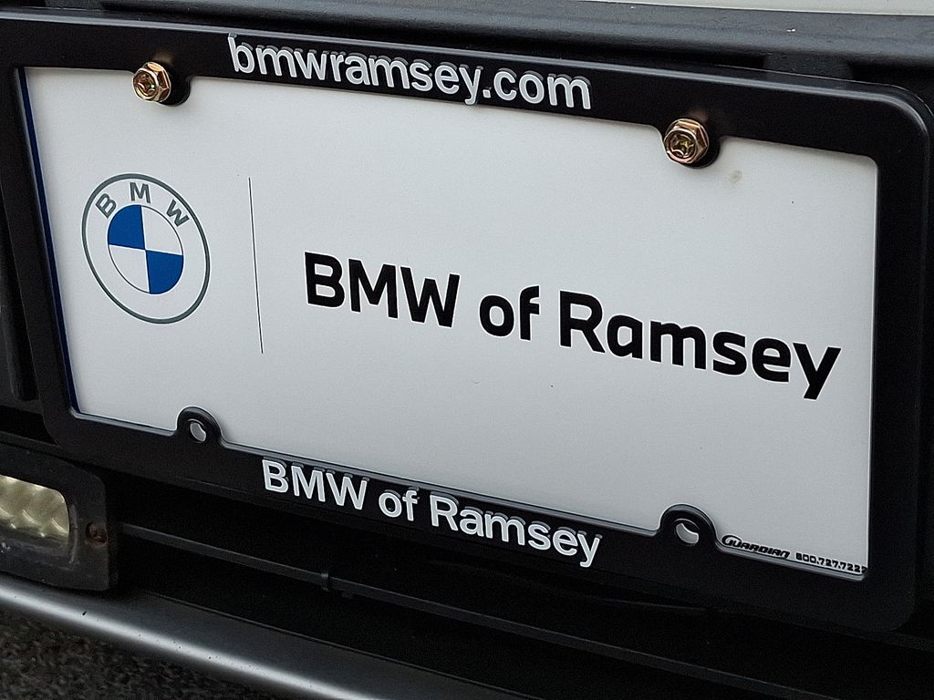 Thumbnail: 2023 BMW 3 Series - 30