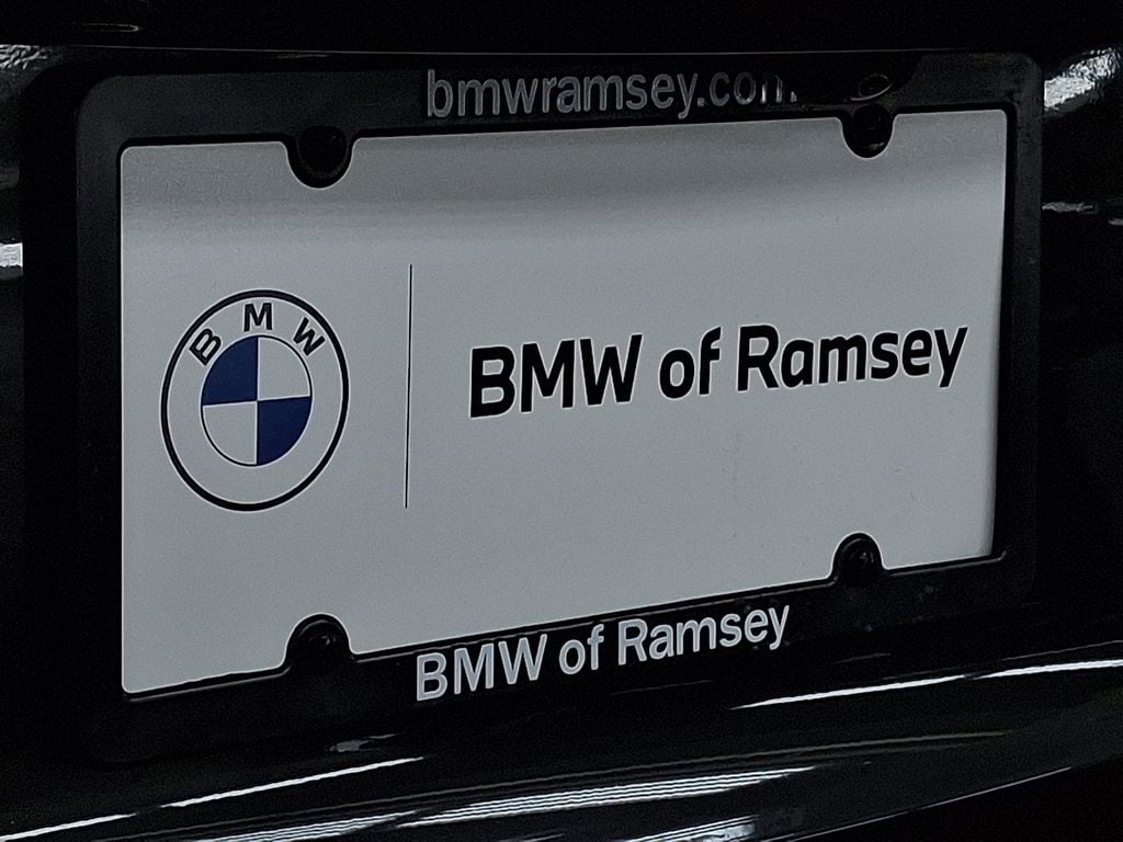 Thumbnail: 2021 Jeep Cherokee - 30