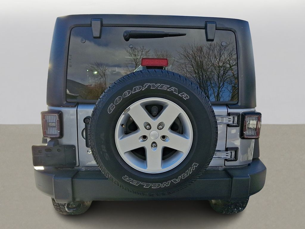 Thumbnail: 2016 Jeep Wrangler - 5