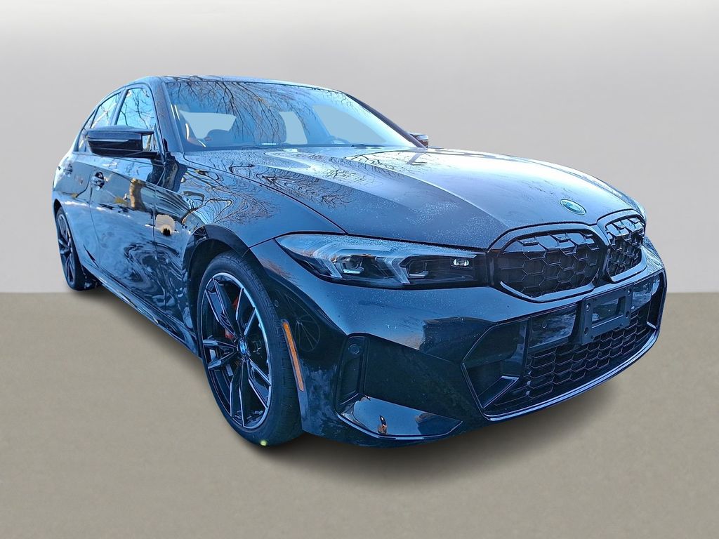 Thumbnail: 2025 BMW 3 Series - 3