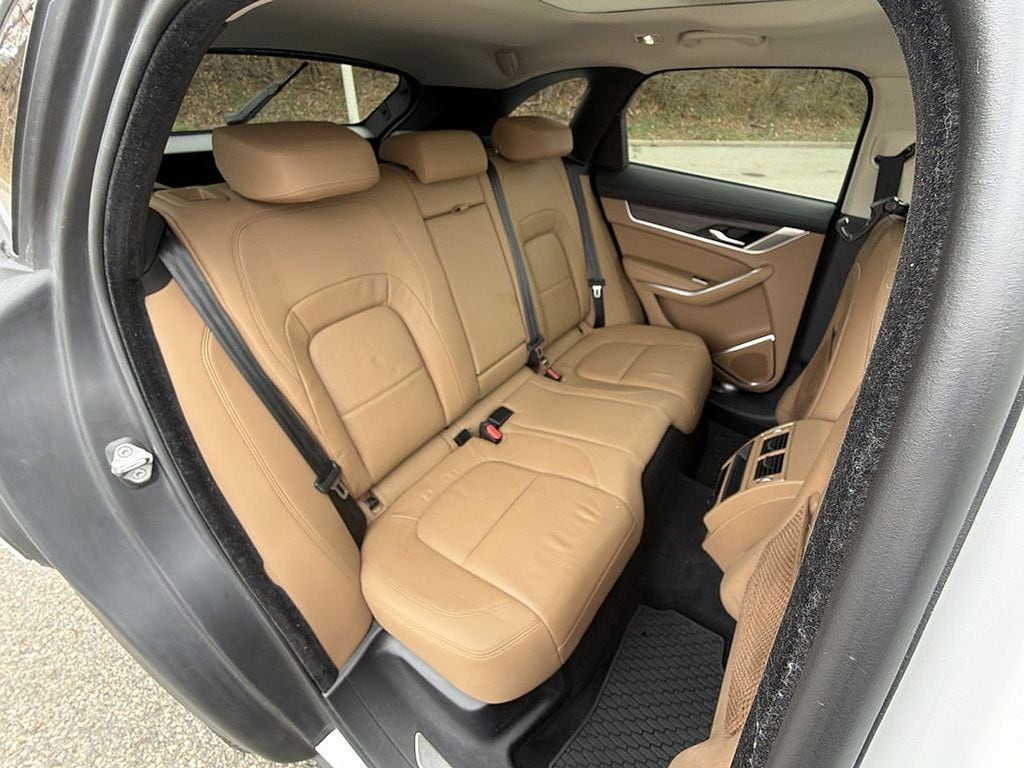 2022 Jaguar F-Pace S - Photo 21