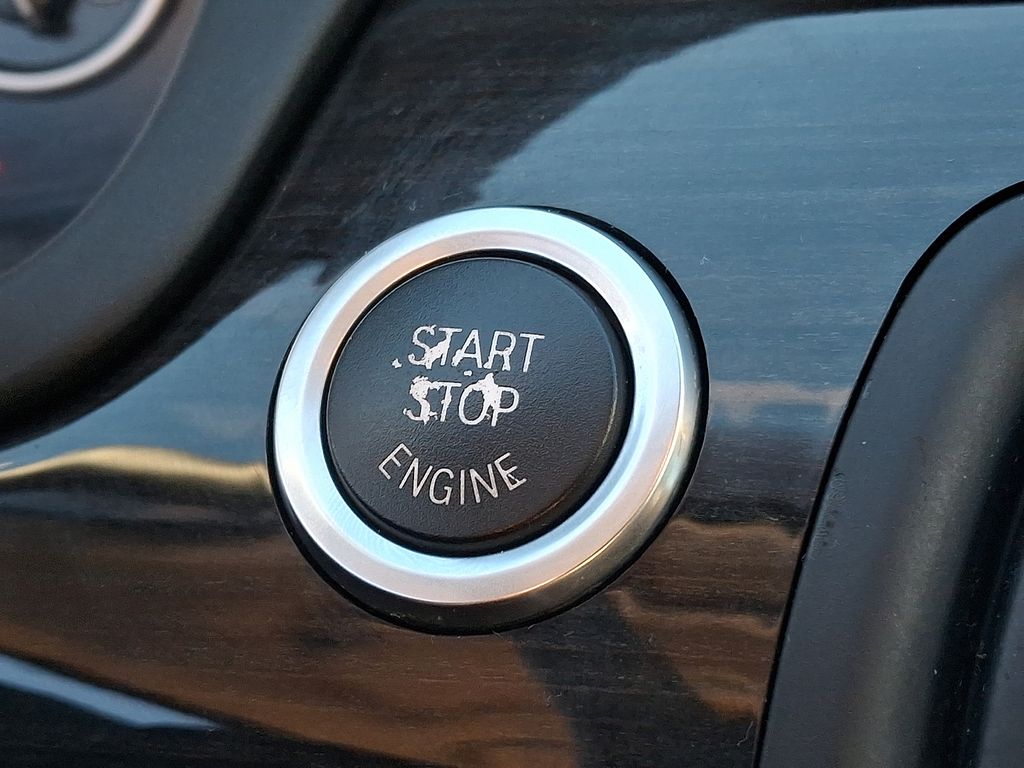 Thumbnail: 2011 BMW 5 Series - 19