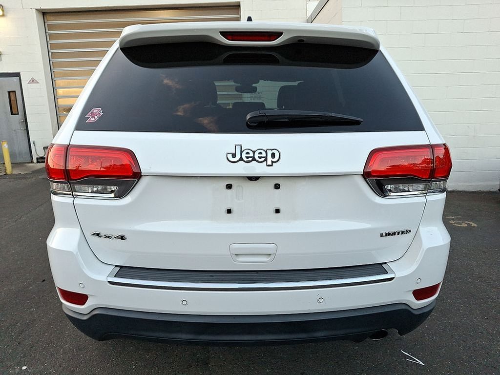 Thumbnail: 2017 Jeep Grand Cherokee - 5