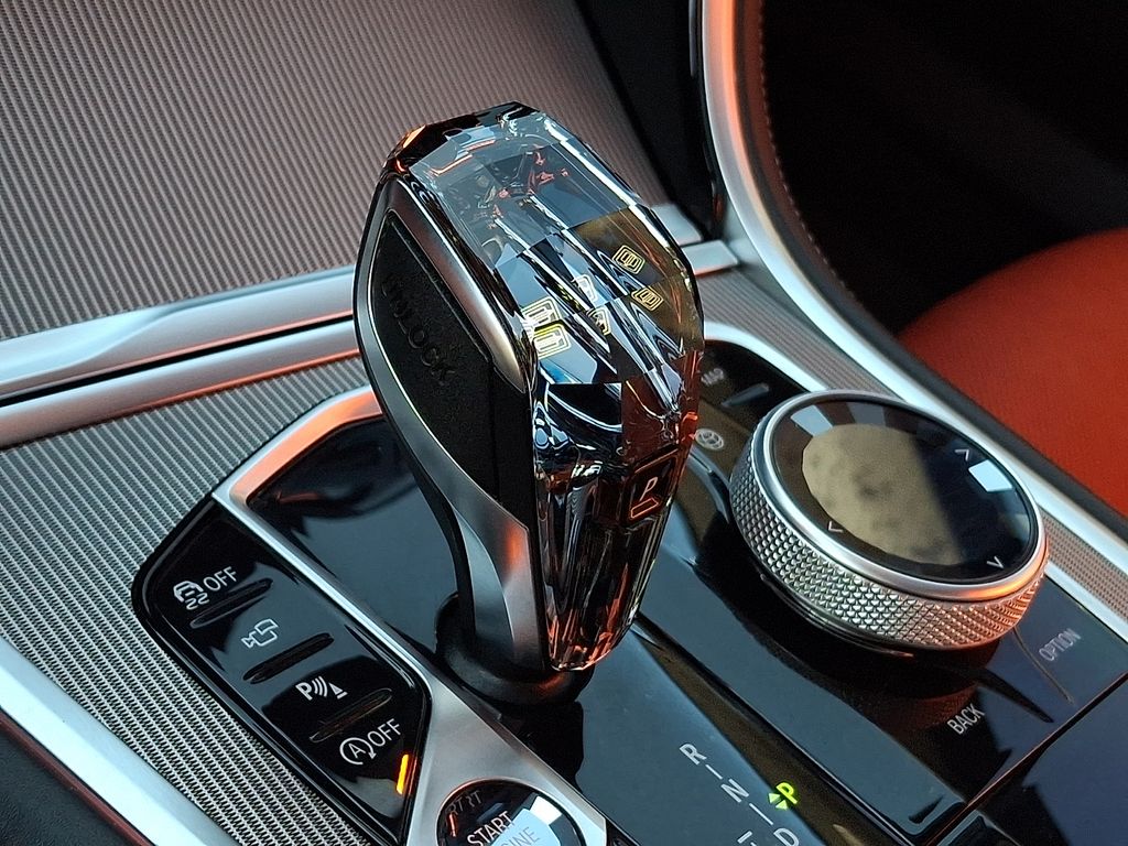 Thumbnail: 2024 BMW 8 Series - 12